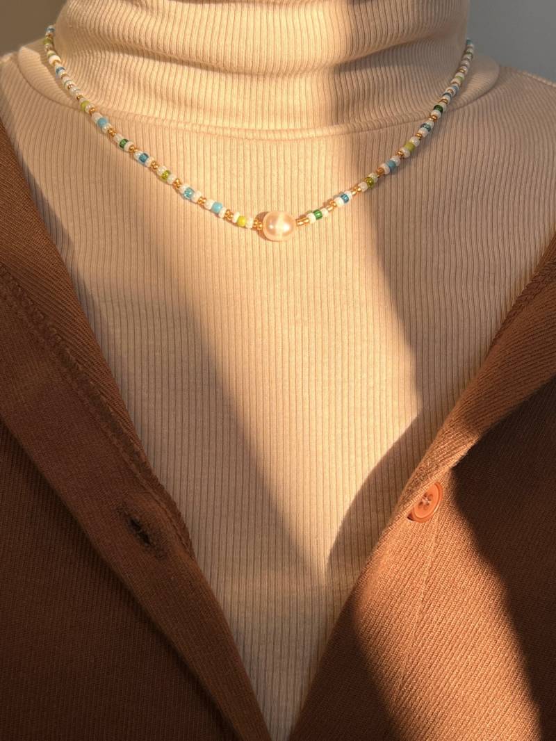 Halskette Mit Farbigen Perlen, Bunte Kette Zu Allen Anlässen, Geschenk Für Sie, Handgemacht 100% Halskette Mit Farbigen Perlen, Bunte Kette Zu Allen Anlässen, Geschenk Für Sie, Handgemacht 100% von OhanaTheBrand