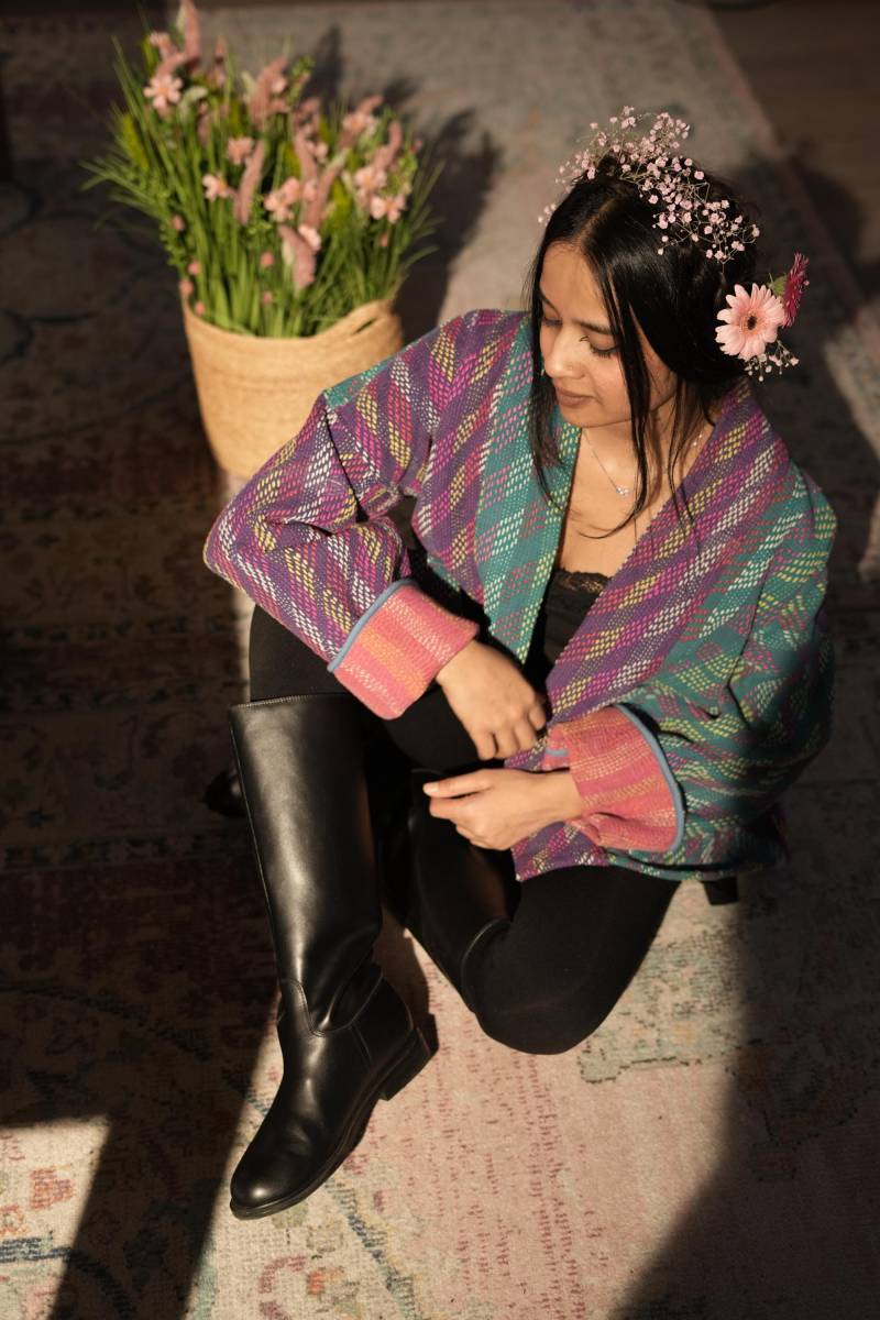 Quilted Jacket With Hand Embroidery On Vintage Kantha/Kimono Old Overcoat - One Of A Kind Jacket von OhisamaStore