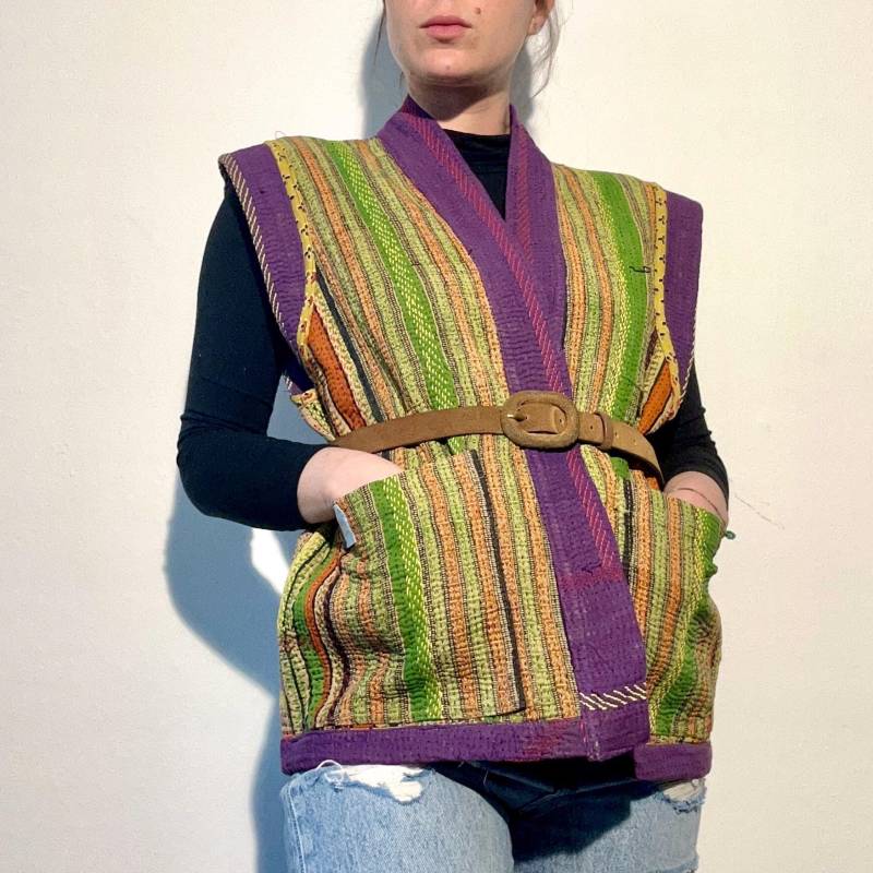 Reversible Kantha Vest With Pockets - Handmade Quilted Boho Gilet One Of A Kind Layering Piece Ethnic Festival Wear Two in One von OhisamaStore