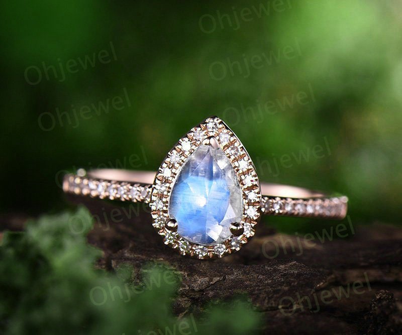1Ct Birne Geschnitten Mondstein Verlobung Ring Rose Gold 14K/18K Halo Diamant Ehering Halb Ewigkeit Stapelbaren June Geburtsstein Versprechen 1Ct Birne Geschnitten Mondstein Verlobung Ring Rose Gold 14K/18K Halo Diamant Ehering Halb Ewigkeit Stapelbaren June Geburtsstein Versprechen von Ohjewel