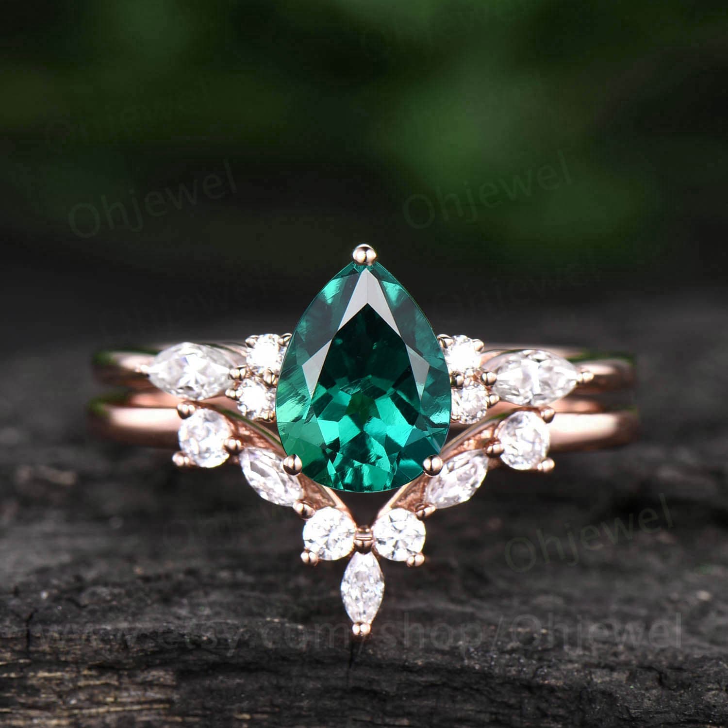 Vintage Birnenförmiger Grüner Smaragd Verlobungsring Art Deco Rosegold Marquise Schliff Moissanite Ring Set Einzigartige Ehering Für Frauen von Ohjewel