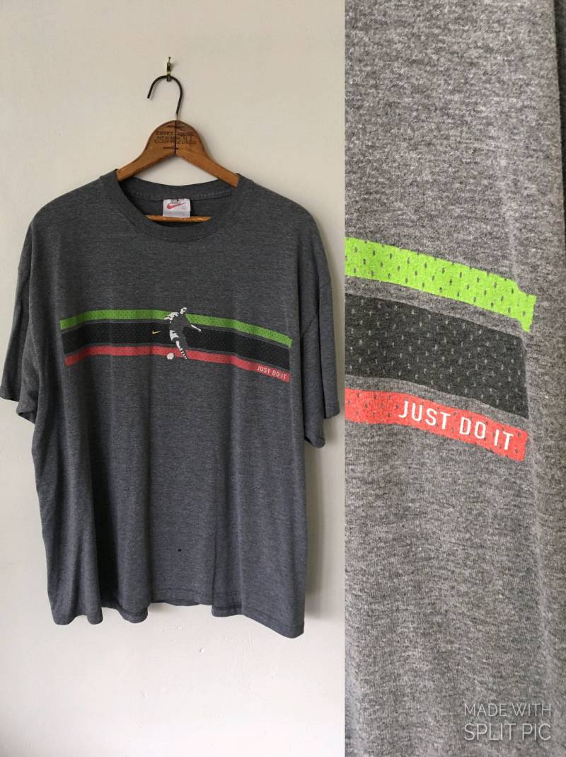 Vintage Nike Fußball "Just Do It" 1990Er 90Er Jahre Graues T-Shirt von Ohluluvintage