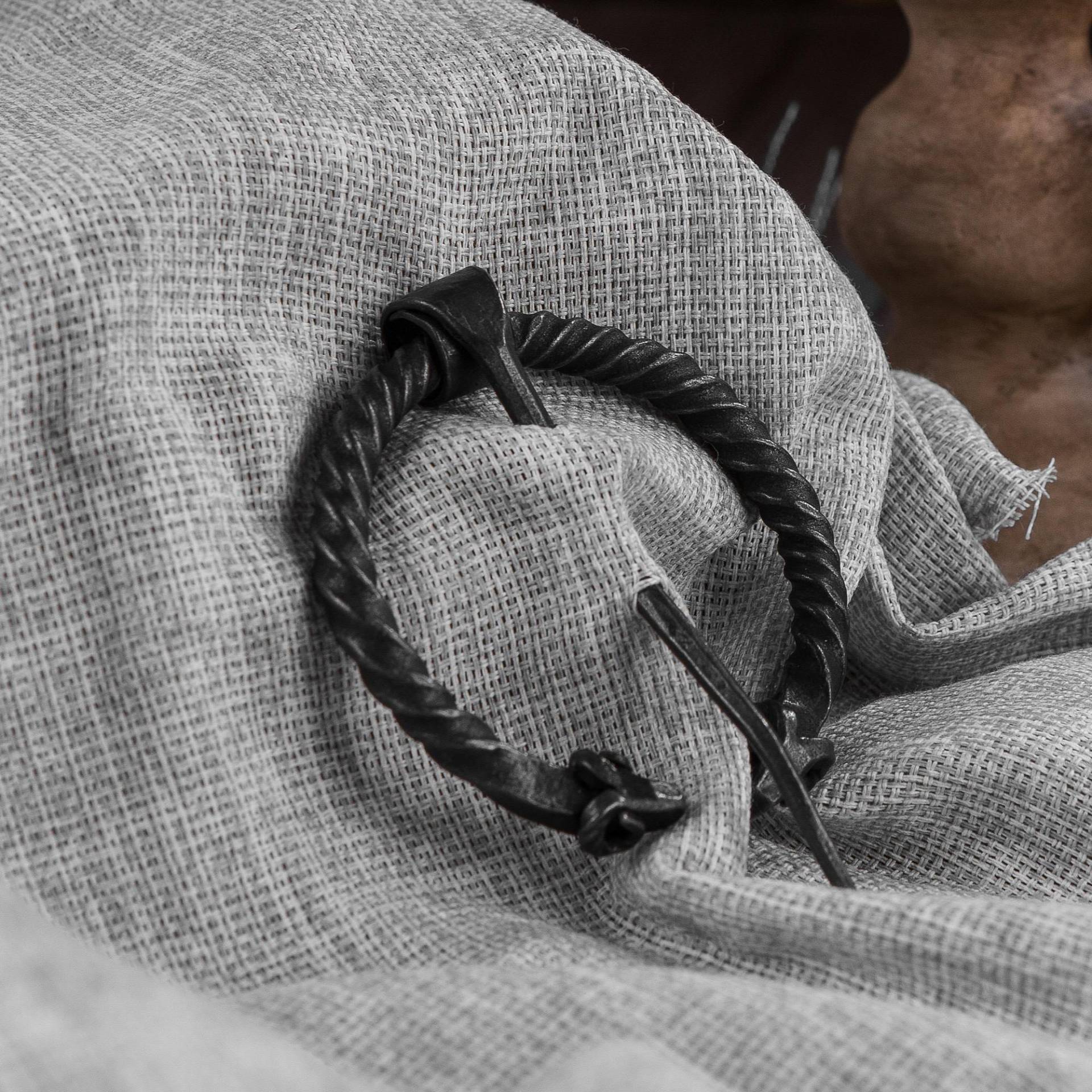 Mittelalter Brosche, Gewandnadel, Gewandhaken, Wikinger Fibel Anstecknadel, Reenactment, Larp Widder Schmuck, Haken von OiumUA