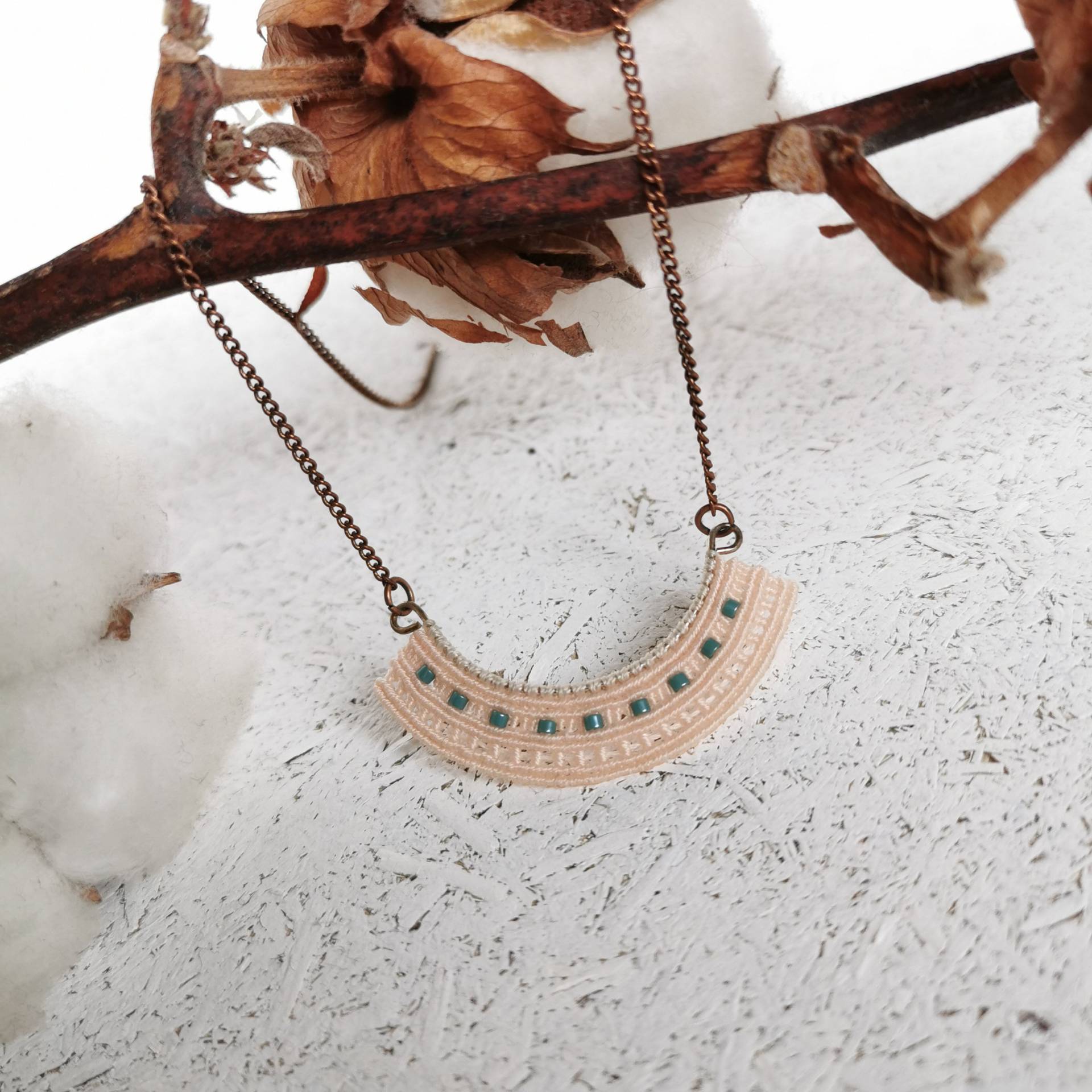 Collier „Indi" // Natur, Makramee Collier „Indi" // Natur, Makramee von OkloAtelier