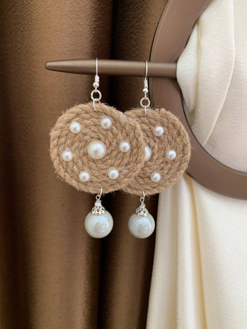 Originelle Und Schöne Ohrringe Für Moderne Dame. Kreis Form. Boho-style von OksaGallery
