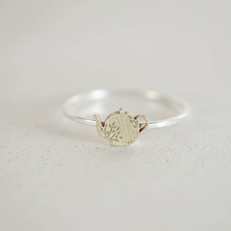 Kleine Teekanne Silber Ring, Gold Und Kleinen Auf Lager Niedlichen Objekt Handgemachte Messing Schmuck von OkuWorkshop