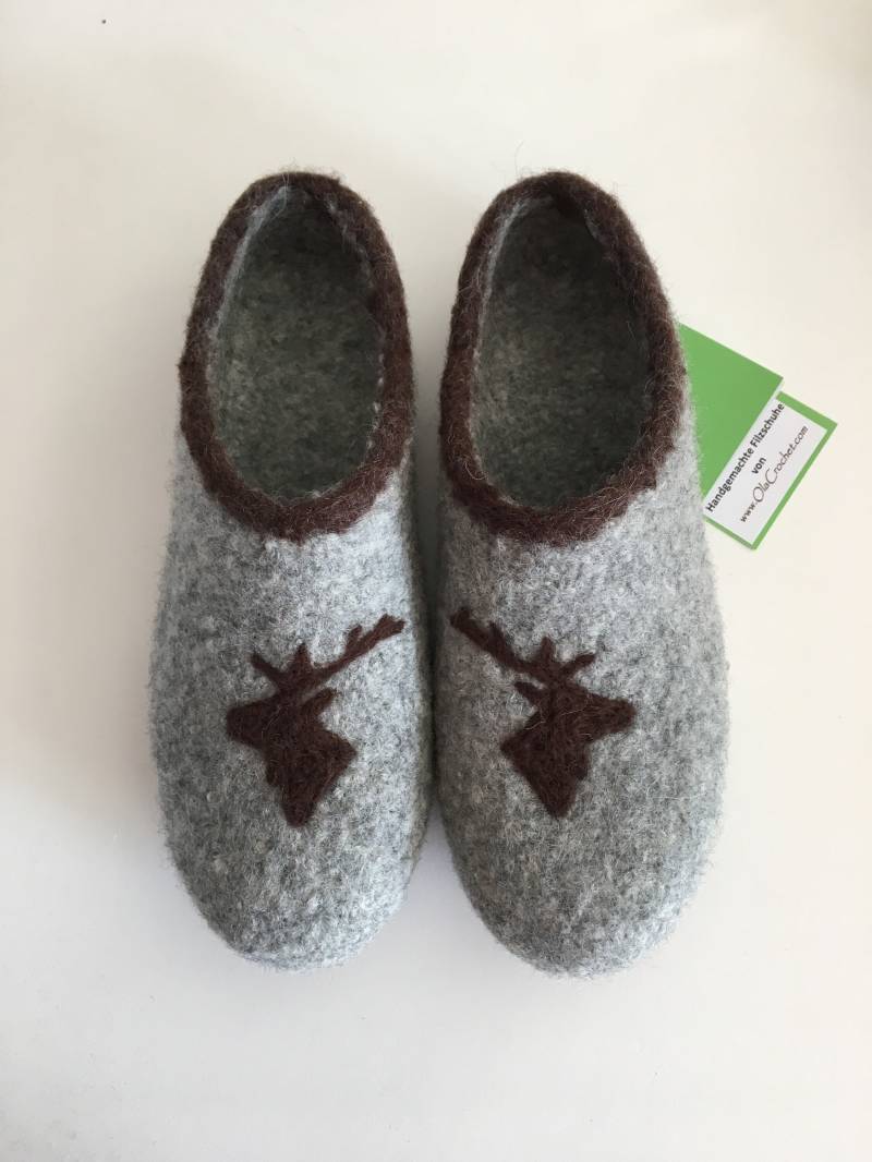 Clogs "Hirsch" Hirschgeweih . Mit Latexsohle. Farbe Frei Wählbar. Filzschuhe, Hausschuhe von OlaCrochet