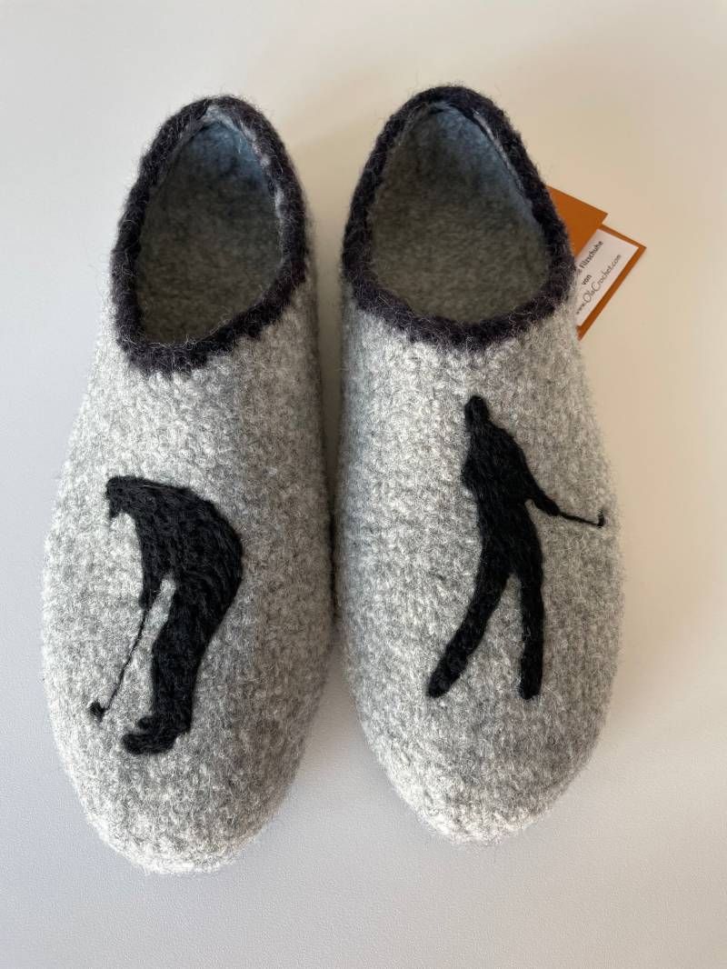 Clogs Mit Golfer. Mit Latexsohle. Farbe Frei Wählbar. Filzschuhe, Hausschuhe von OlaCrochet