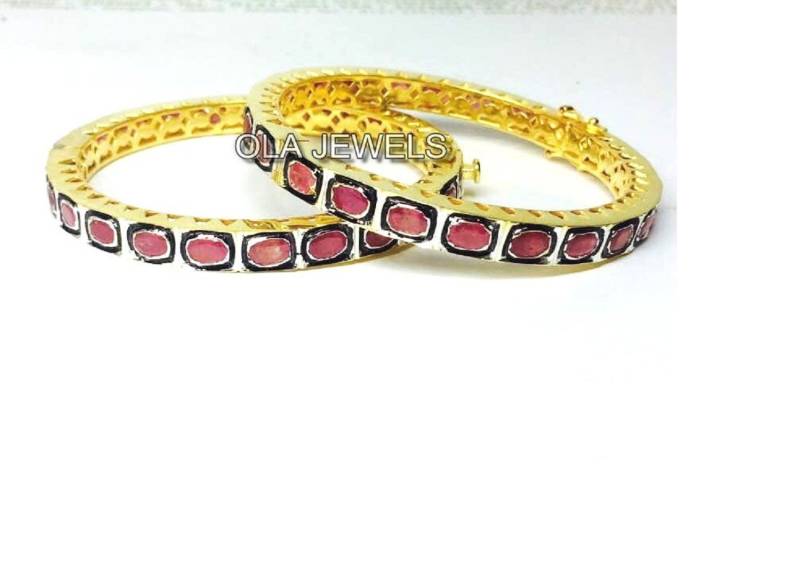 925 Sterling Silber Vergoldet Rubin Und Blau Saphir Smaragd Armreif Zu Öffnen Schmuck Weihnachten Geschenk Hochzeit Jahrestag von OlaJewelsDesigns