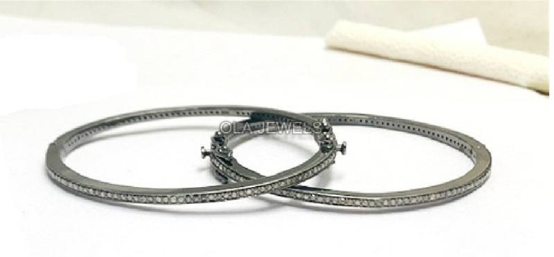 Armreif Aus 925Er Sterlingsilber Mit Schwarzem Diamantschliff. Ein Wunderschöner Diamant-Armreif von OlaJewelsDesigns