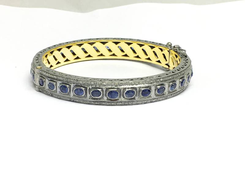 Massives Sterling Silber 2 Tone Pave Diamanten Mit Blauem Saphir Armreif Zum Öffnen von OlaJewelsDesigns