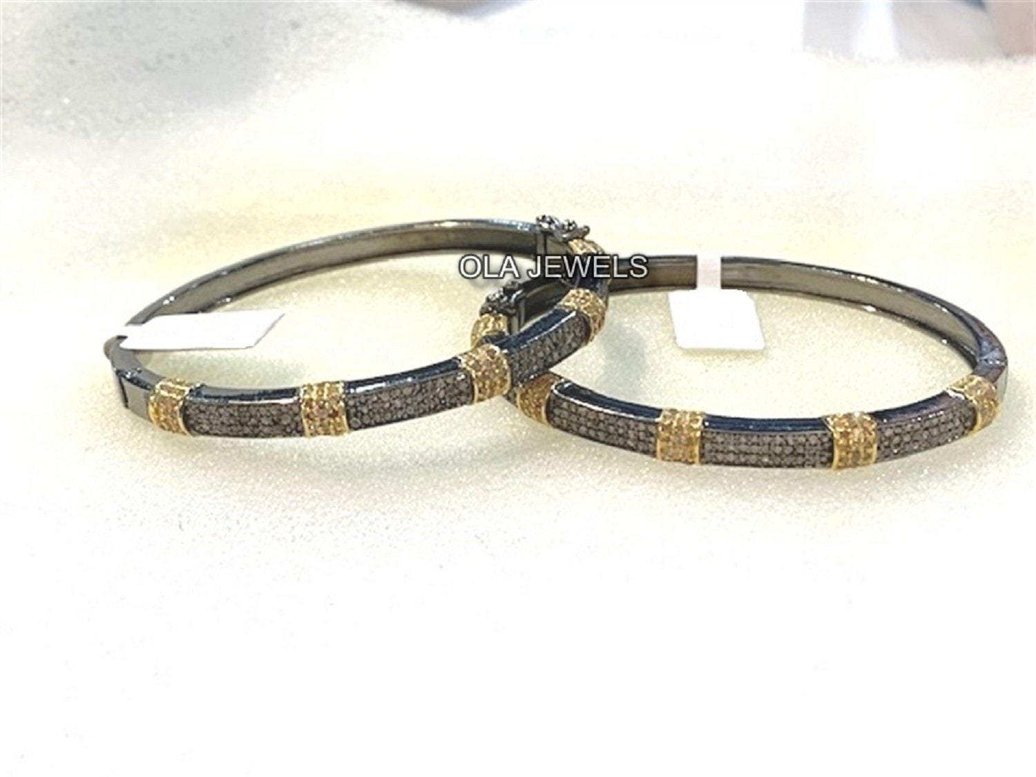Solid 925 Sterling Silber Schwarz Finish Mit Vergoldeten Diamant Armreif Handmade Schmuck Hersteller Weihnachten Hochzeitstag Schön von OlaJewelsDesigns
