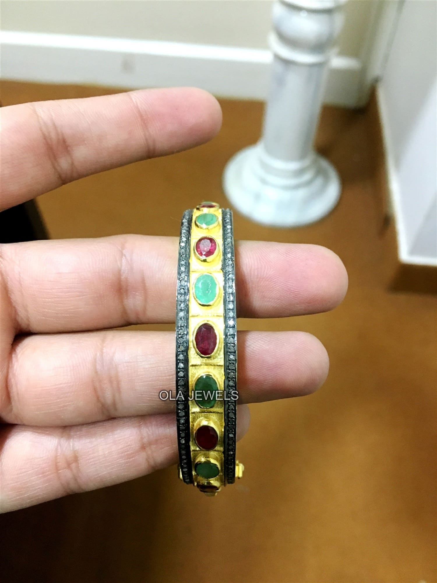 sterling Silber 925 Vergoldet Diamant Und Rubin & Smaragd Armreif Jubiläumsgeschenk Handgemachter Schmuck Hersteller Hochzeitsgeschenk von OlaJewelsDesigns