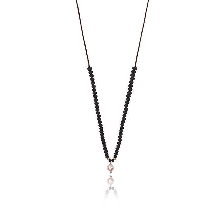 La Perla Halskette, Schwarze Porzellan Und Perle Charme Halskette von OlaPuchaczJewellery