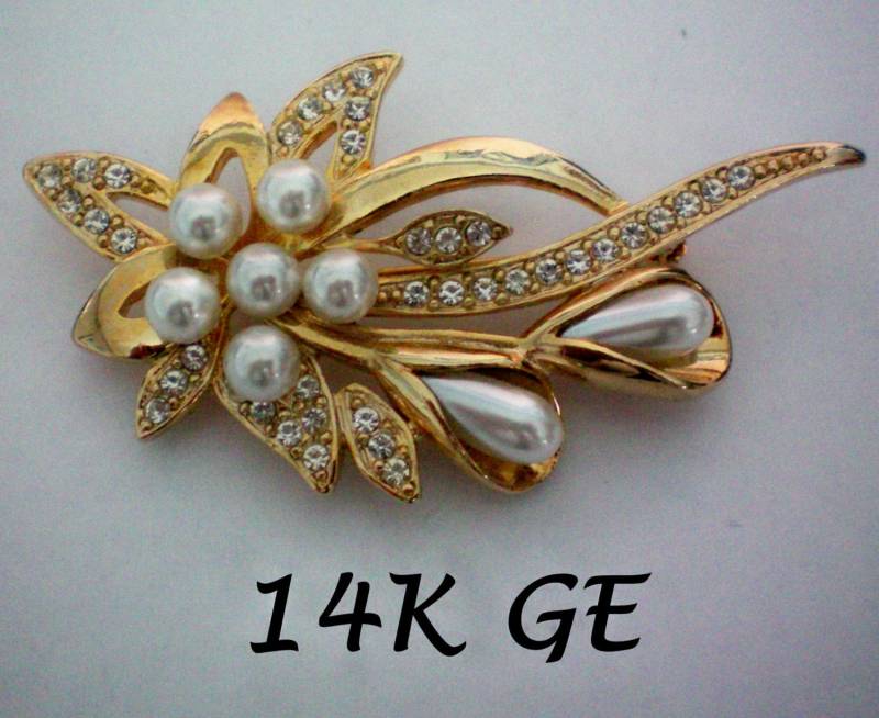 14K Ge Faux Perlen Und Strass-Brosche Von Lind - 2341 von OldCastleTreasures