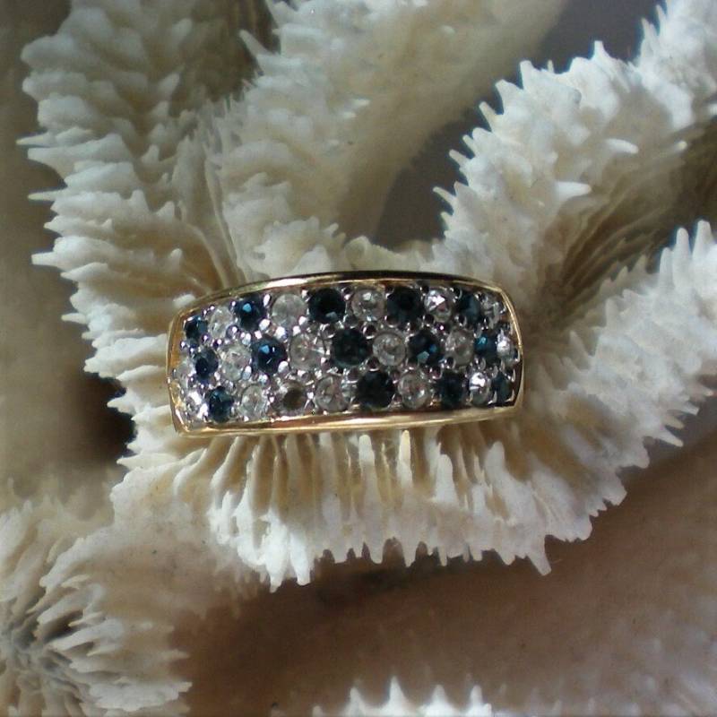 18K Erstellt He Labor Saphir Und Kristall-Ring - 6051 18K Erstellt He Labor Saphir Und Kristall-Ring - 6051 von OldCastleTreasures