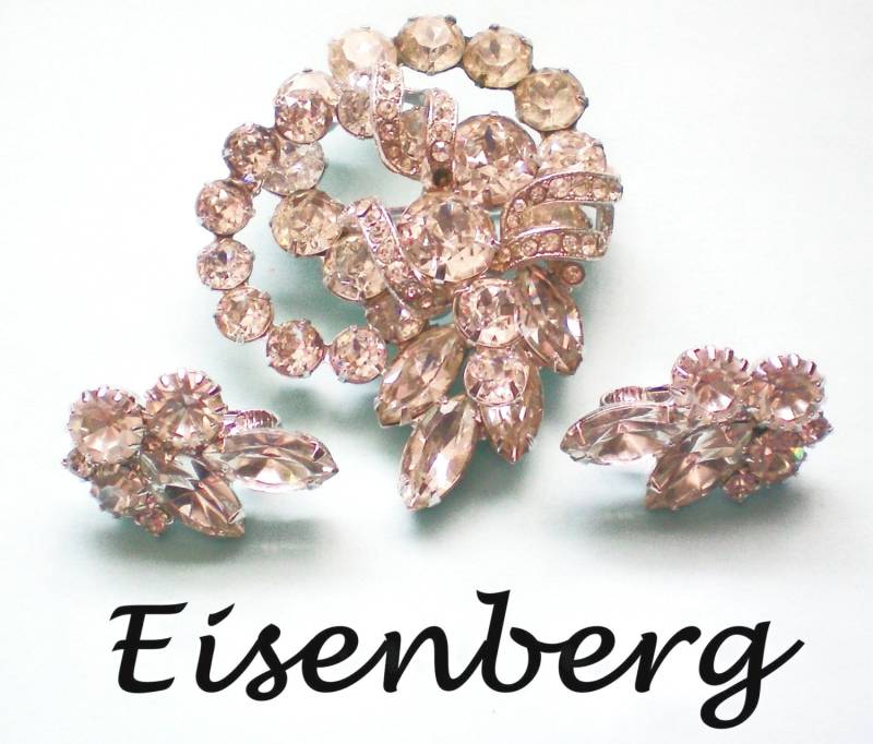 Eisenberg Diamante Brosche & Passende Ohrringe - 2407 von OldCastleTreasures
