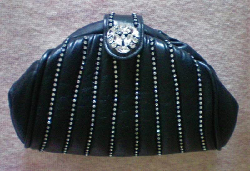 Emilio Designs New York Strass Besetzte Leder Abendtasche - 6164 von OldCastleTreasures