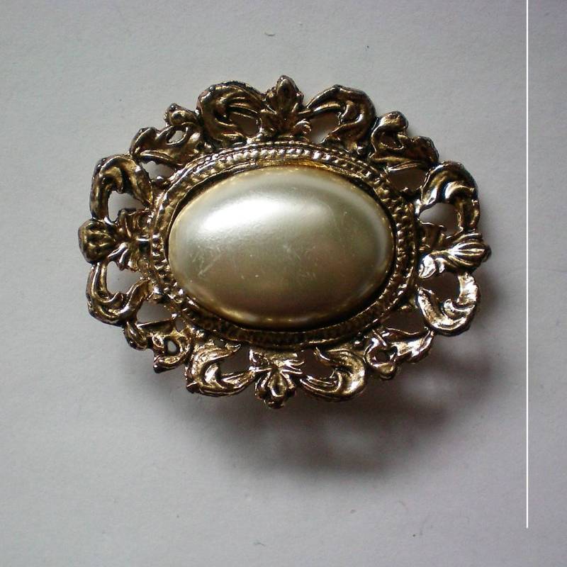 Faux Perle Edwardian Inspiriert Brosche - 5368 von OldCastleTreasures