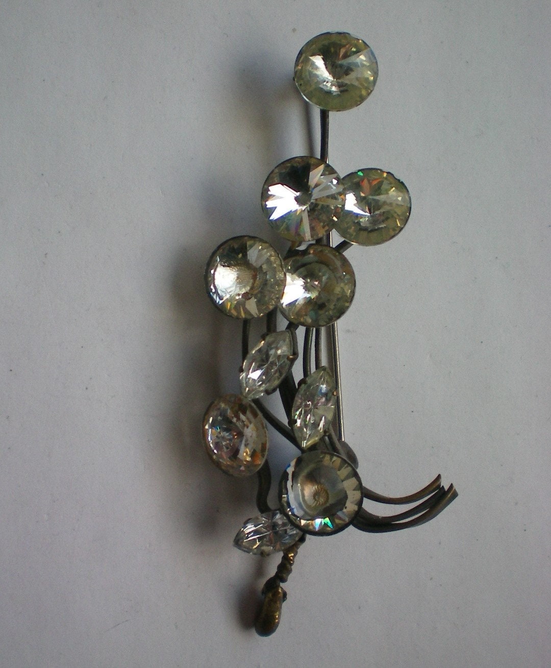 Folie Gesichert Strass-Blumen-Brosche - 5888 von OldCastleTreasures