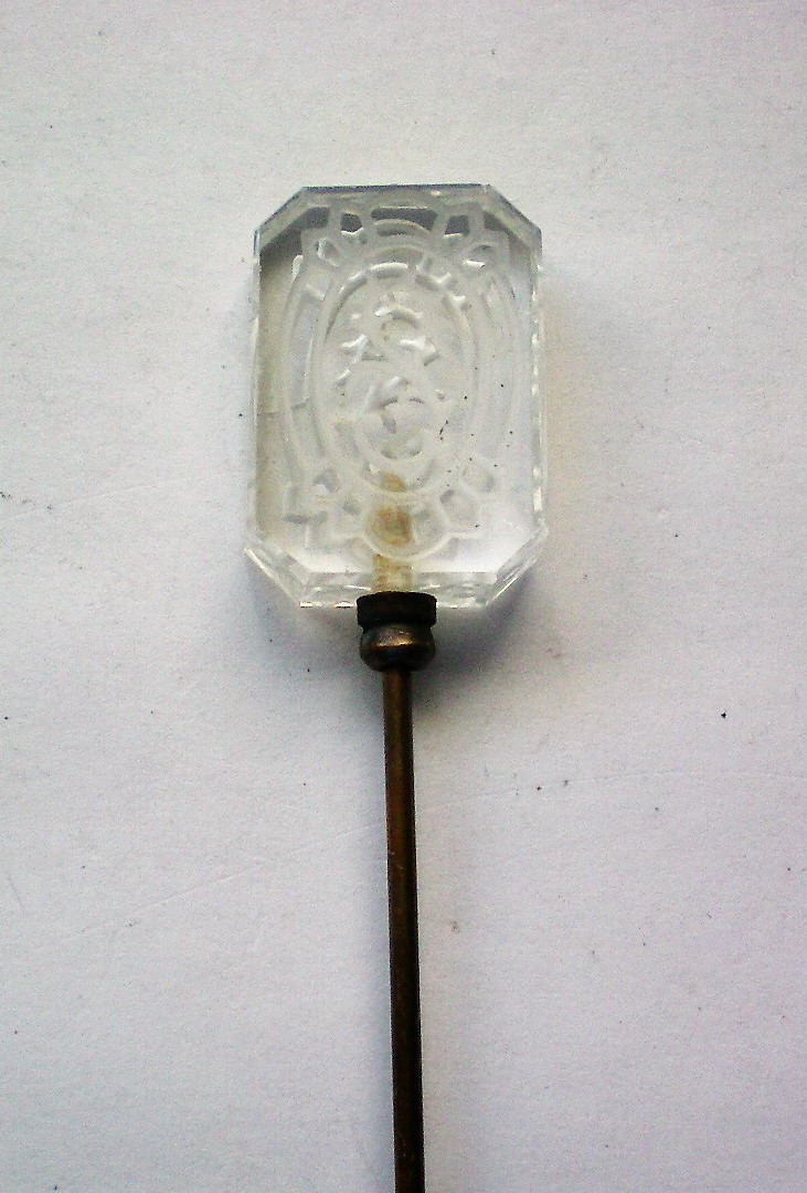 Geätztes Glas Hut Oder Revers Pin - 5848 von OldCastleTreasures