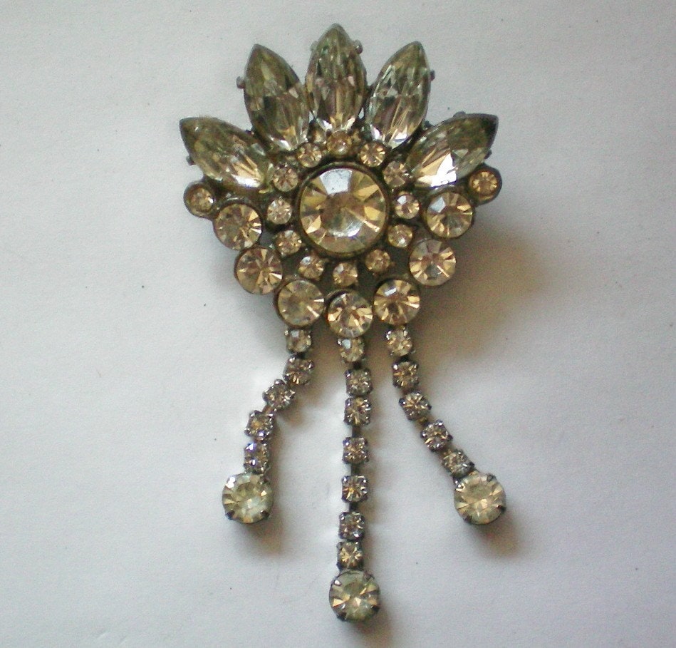 Riesige Folie Gesichert Strass Dangle Brosche - 4767 von OldCastleTreasures