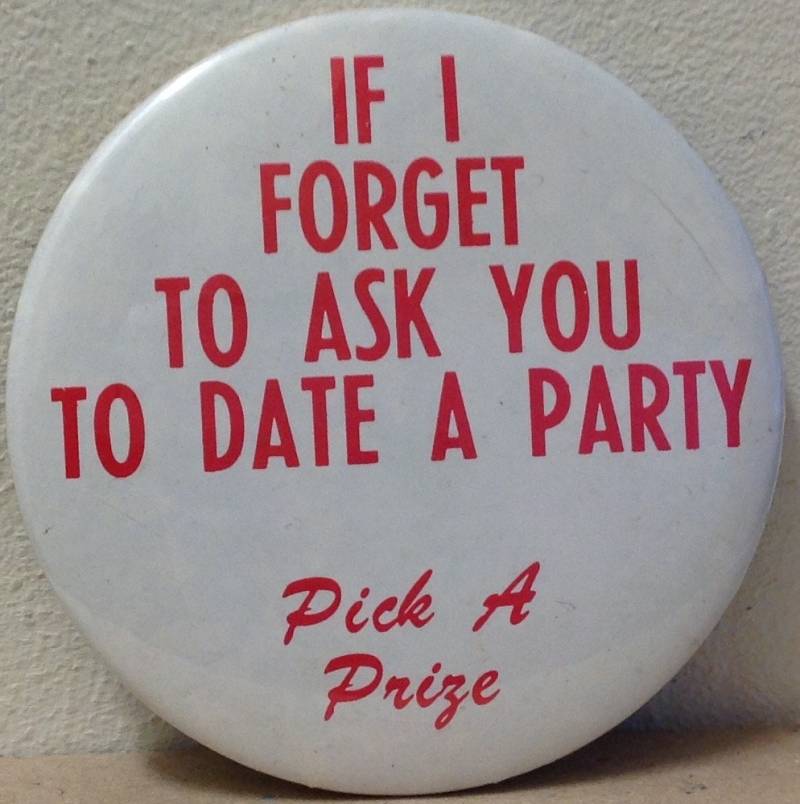 Tupperware Selten Pinback Button Vintage 1970Er Jahre Party Mode Schirm Haar Rot Weiß 3" von OldFleaToyMarket