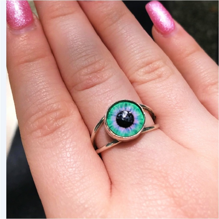 Silber Und Bläulich 10mm Glasauge Ring Ist Handgefertigt Von Old Hippie Dave 925 Sterlingsilber Großes Weihnachtsgeschenk Silber Und Bläulich 10mm Glasauge Ring Ist Handgefertigt Von Old Hippie Dave 925 Sterlingsilber Großes Weihnachtsgeschenk von OldHippieDaveJewelry