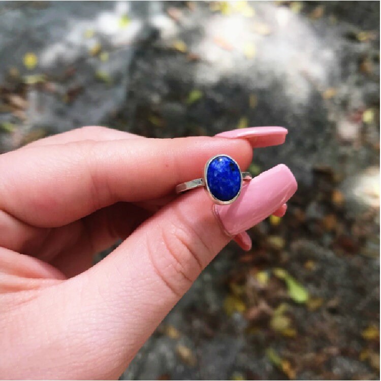 Sterling Silber Mittellapis Ring Handgefertigt Von Old Hippie Dave 925 8x10mm Oval Lapis Stein Tolles Weihnachtsgeschenk Sterling Silber Mittellapis Ring Handgefertigt Von Old Hippie Dave 925 8x10mm Oval Lapis Stein Tolles Weihnachtsgeschenk von OldHippieDaveJewelry