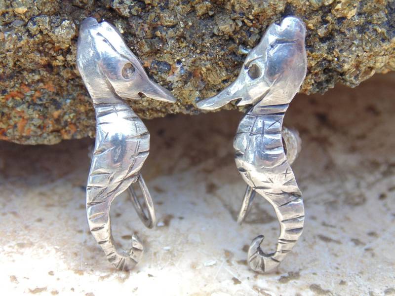 Vintage Sterling Silber Handgemachte Seepferdchen Ohrringe von OldMexicoSilverShop
