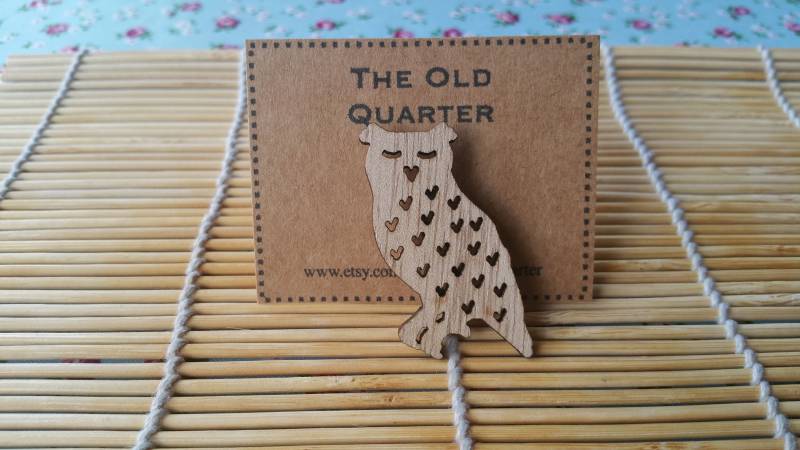 Brosche Eule, Eule Abzeichen, Schmuck, Retro Vogelbrosche, Tier Lasercut Holz, Wald-Design, Geschenk, Geschenk Für Vogelliebhaber, Vögel Brosche Eule, Eule Abzeichen, Schmuck, Retro Vogelbrosche, Tier Lasercut Holz, Wald-Design, Geschenk, Geschenk Für Vogelliebhaber, Vögel von OldQuarter
