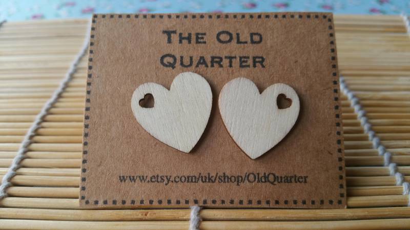 Herz Aus Holz - Ohrringe Ohrstecker Natur Laser-Cut-Ohrringe Custom Valentinstag Geschenk Herz Aus Holz - Ohrringe Ohrstecker Natur Laser-Cut-Ohrringe Custom Valentinstag Geschenk von OldQuarter