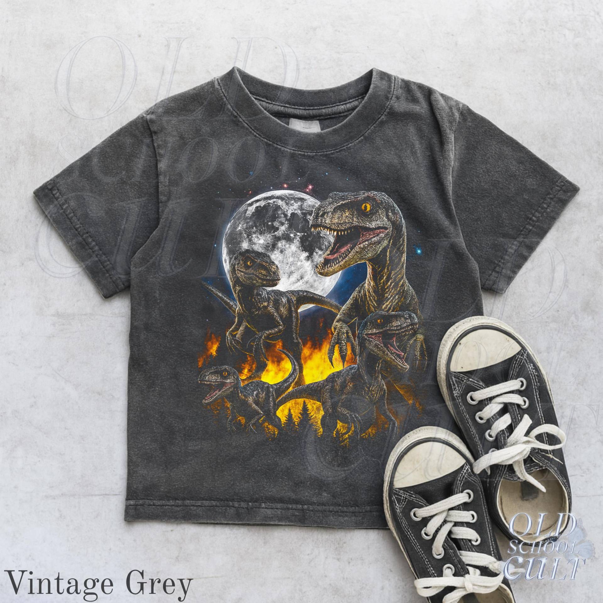 Jurassic Jugend Retro 90Er Jahre Shirt, Süße Kinder Dinosaurier Kleidung, Boho Erwachsene, Kleinkind & T-Shirt, Familie Dino Party Shirts Jurassic Jugend Retro 90Er Jahre Shirt, Süße Kinder Dinosaurier Kleidung, Boho Erwachsene, Kleinkind & T-Shirt, Familie Dino Party Shirts von OldSchoolCulture