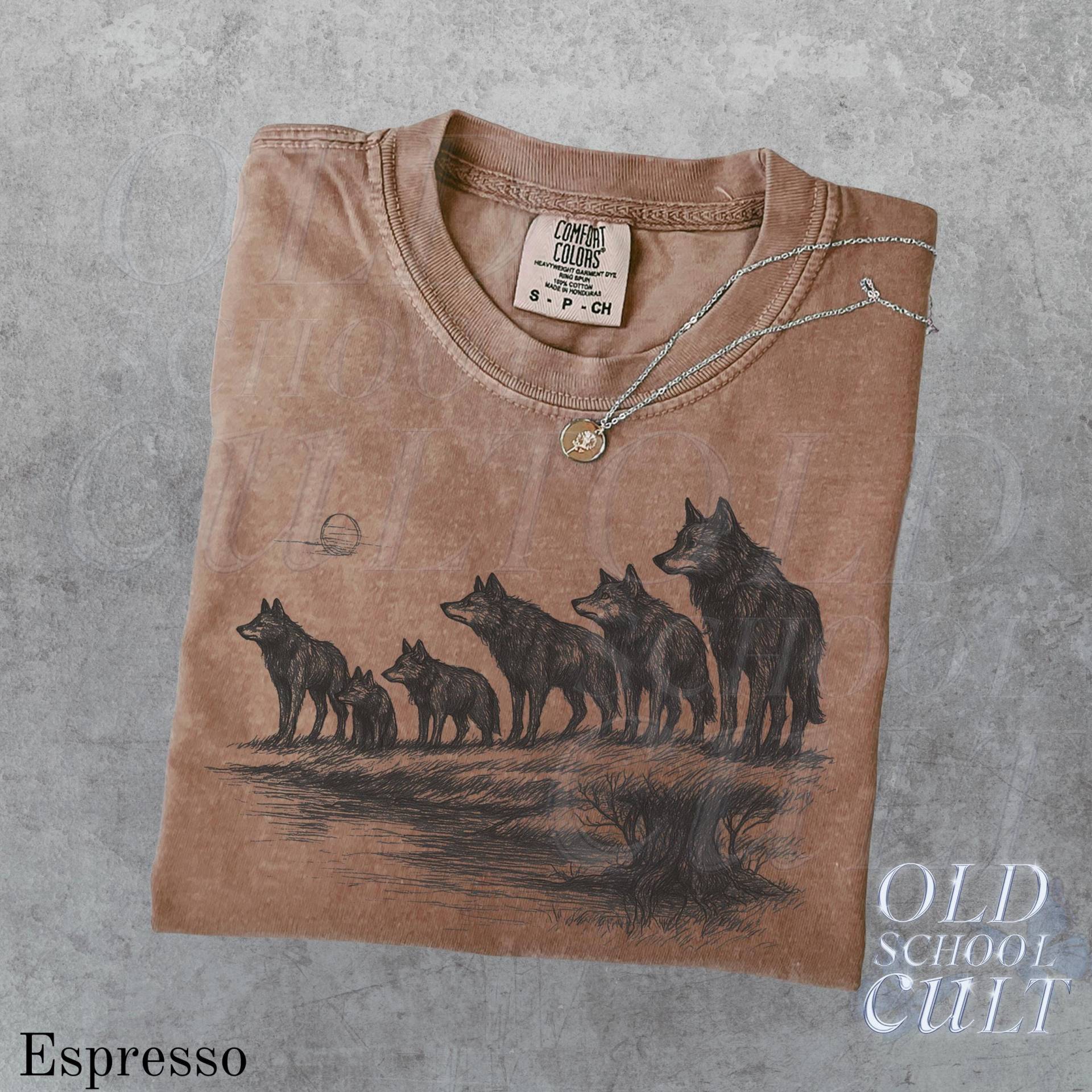 Wolf 90Er Jahre Vintage Style Comfort Colors® Tshirt, Retro Wölfe Mystisch Shirt, 2000Er Natur Gewaschenes Unisex Shirts, Geschenke von OldSchoolCulture