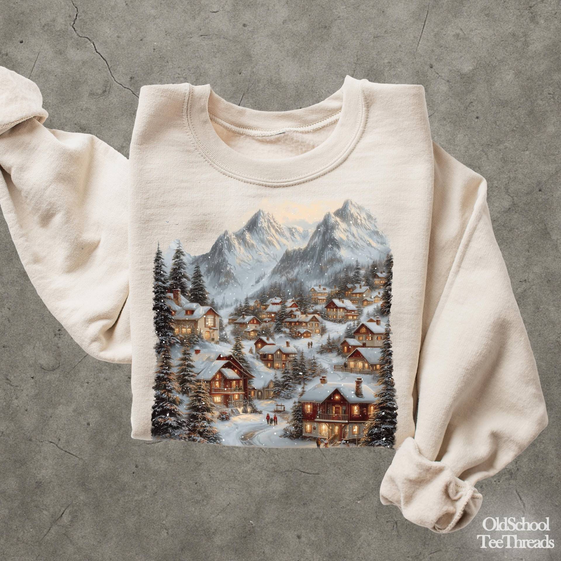 Retro Weihnachten Bergdorf Sweatshirt, Urlaub Winter Baumwollpullover von OldSchoolTeeThreads