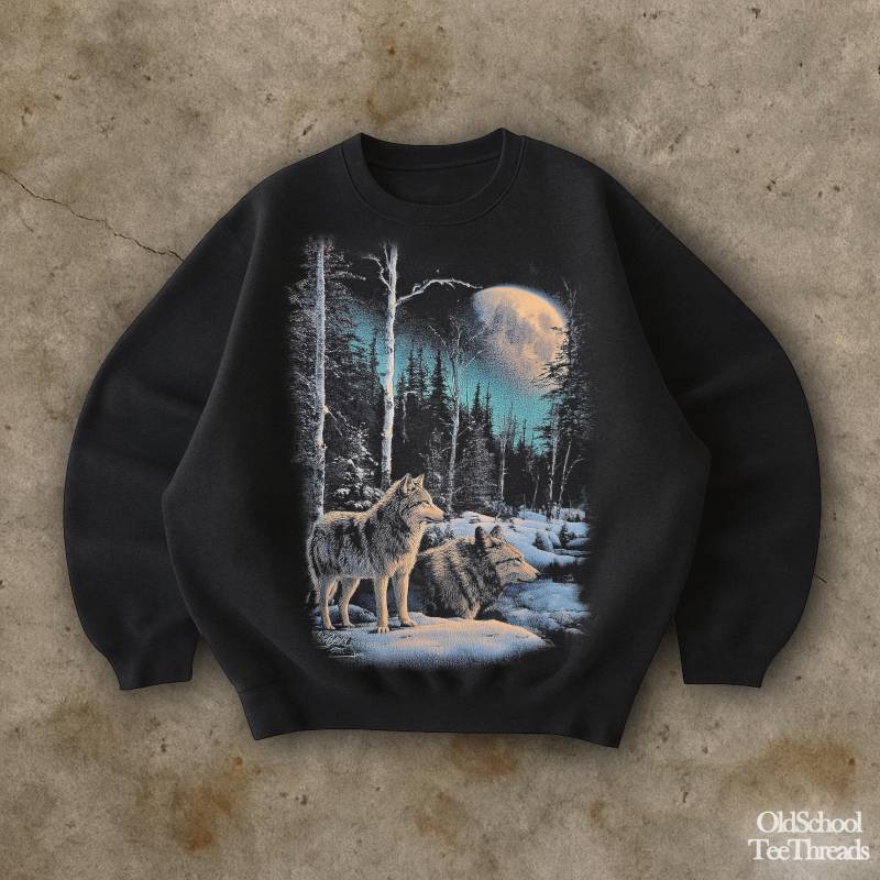 Retro Wolf Winter Sweatshirt, Tier Natur Baumwollpullover von OldSchoolTeeThreads