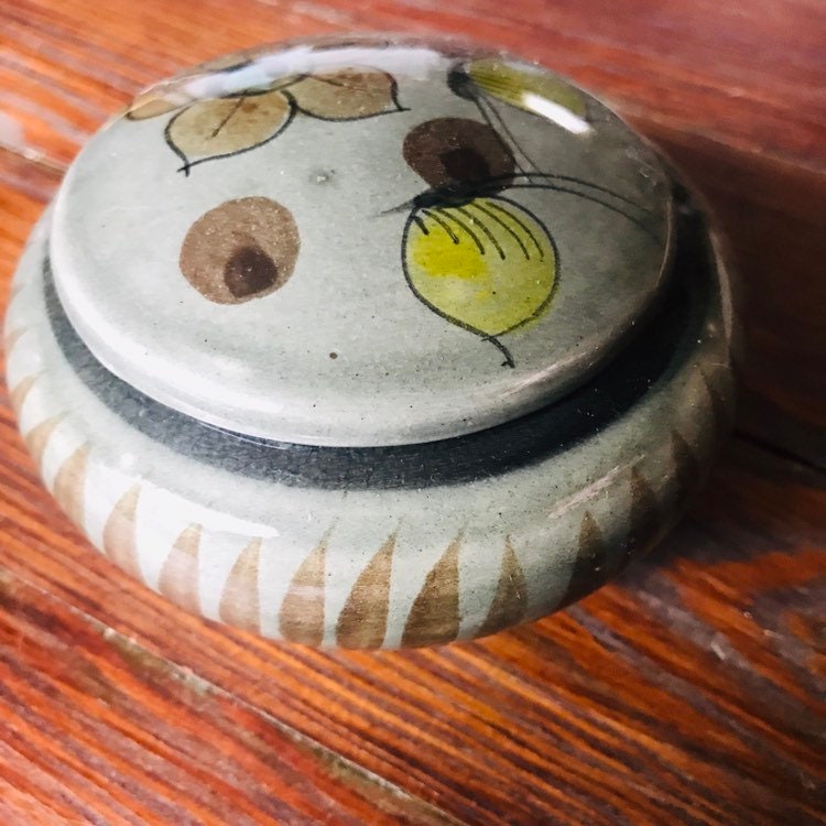 Kleiner Keramik Teller von OldSoulAntiqueCo