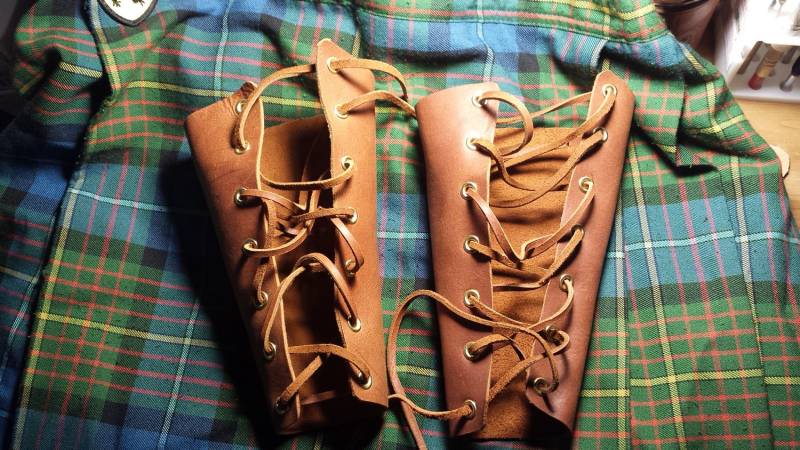 stein-Ärmel | Armschienen stein-Ärmel | Armschienen von OldSoulLeatherWork