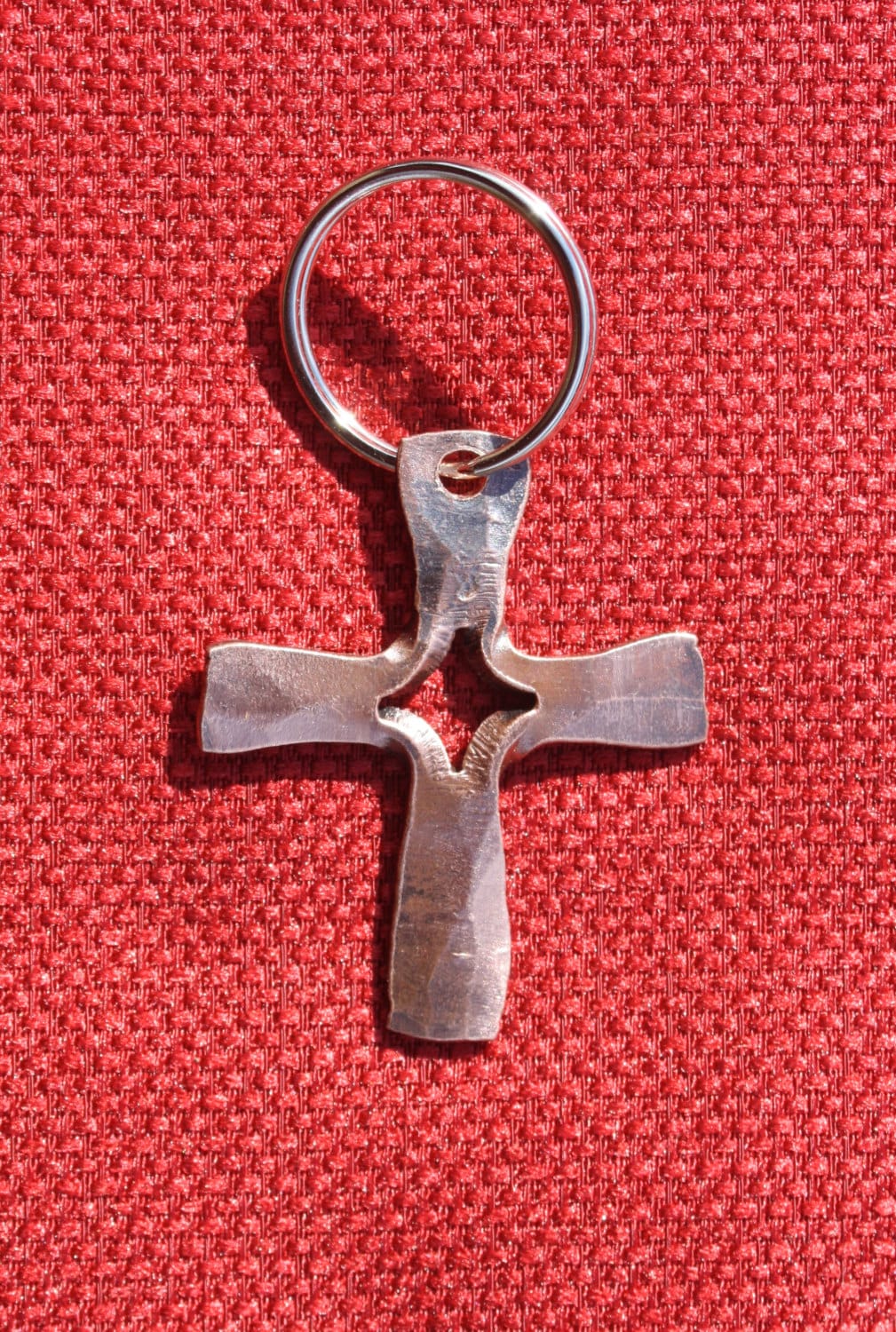 Handgeschmiedetes Kupfer Friedrich Kreuz Anhänger Handgeschmiedetes Kupfer Friedrich Kreuz Anhänger von OldSouthCreations