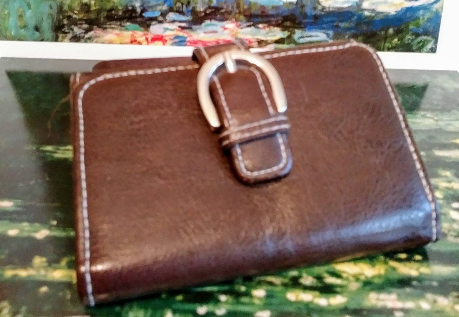 Kleines Braunes Portemonnaie Mit Schnalle Dekoration, Druckknopfverschluss Kleines Braunes Portemonnaie Mit Schnalle Dekoration, Druckknopfverschluss von OldStuffWeLike