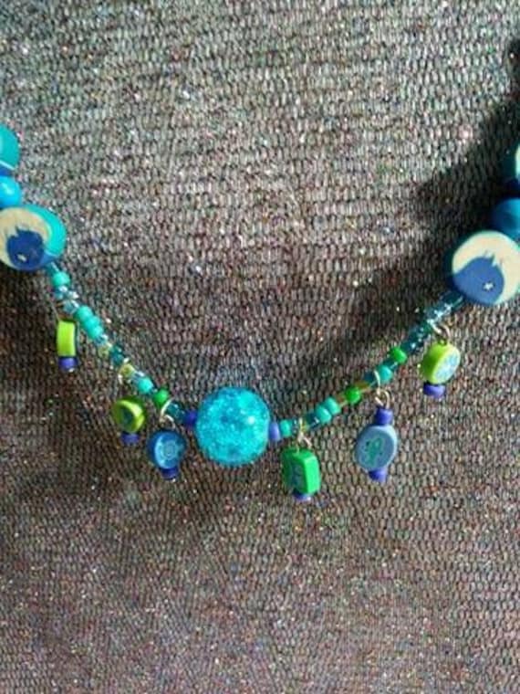 Mond Schmuck Vintage Bits & Pieces in Tragbare Kunst Verwandelt Mixed Vintageables Celestial Joy Von Künstler Heather Hutcheson Mond Schmuck Vintage Bits & Pieces in Tragbare Kunst Verwandelt Mixed Vintageables Celestial Joy Von Künstler Heather Hutcheson von OldStuffWeLike