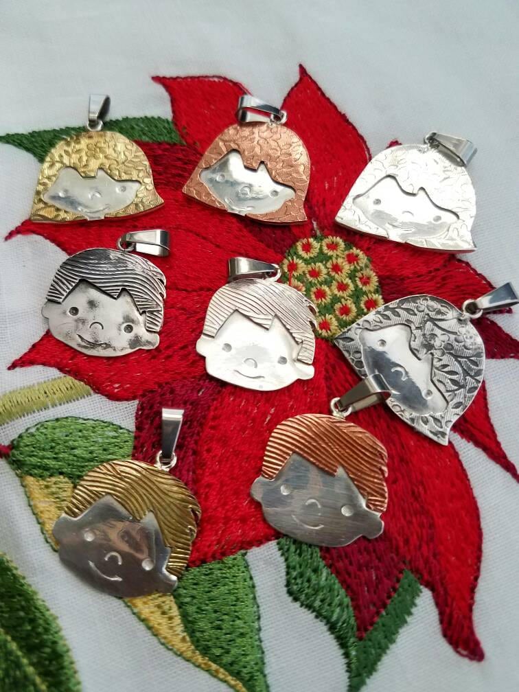Neues Design Reines Silber Tragbare Moderne Gemischte Stammbaum-Zweige Mit Einzigartigen Carita-Charms von OldandNewwithaTwist