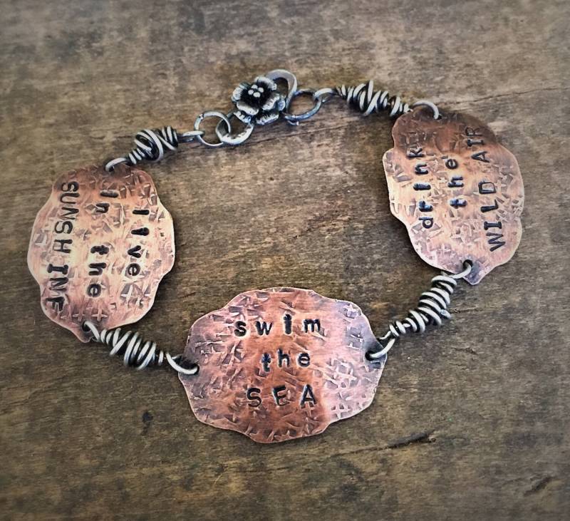 Leben Sie in Der Sonne Kupfer, Emerson Zitat Mantra Armband, Rustikale Gravierte Armband Inspirierende Einzigartige Kupfer Personalisierte Geschenk von OldeDogNewTricks