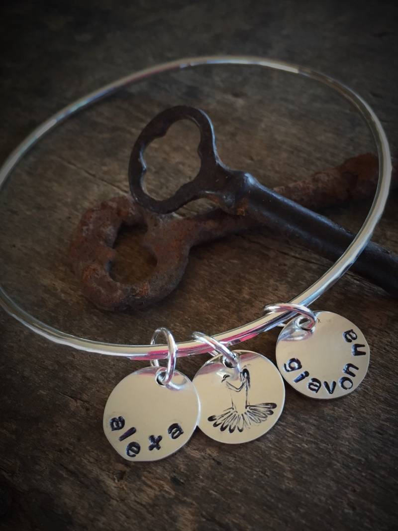 Silber Armreif Bettelarmband, Personalisierte Dünne Armband Schmuck, Stapeln Mama Schmuck Für Sport Mutter von OldeDogNewTricks