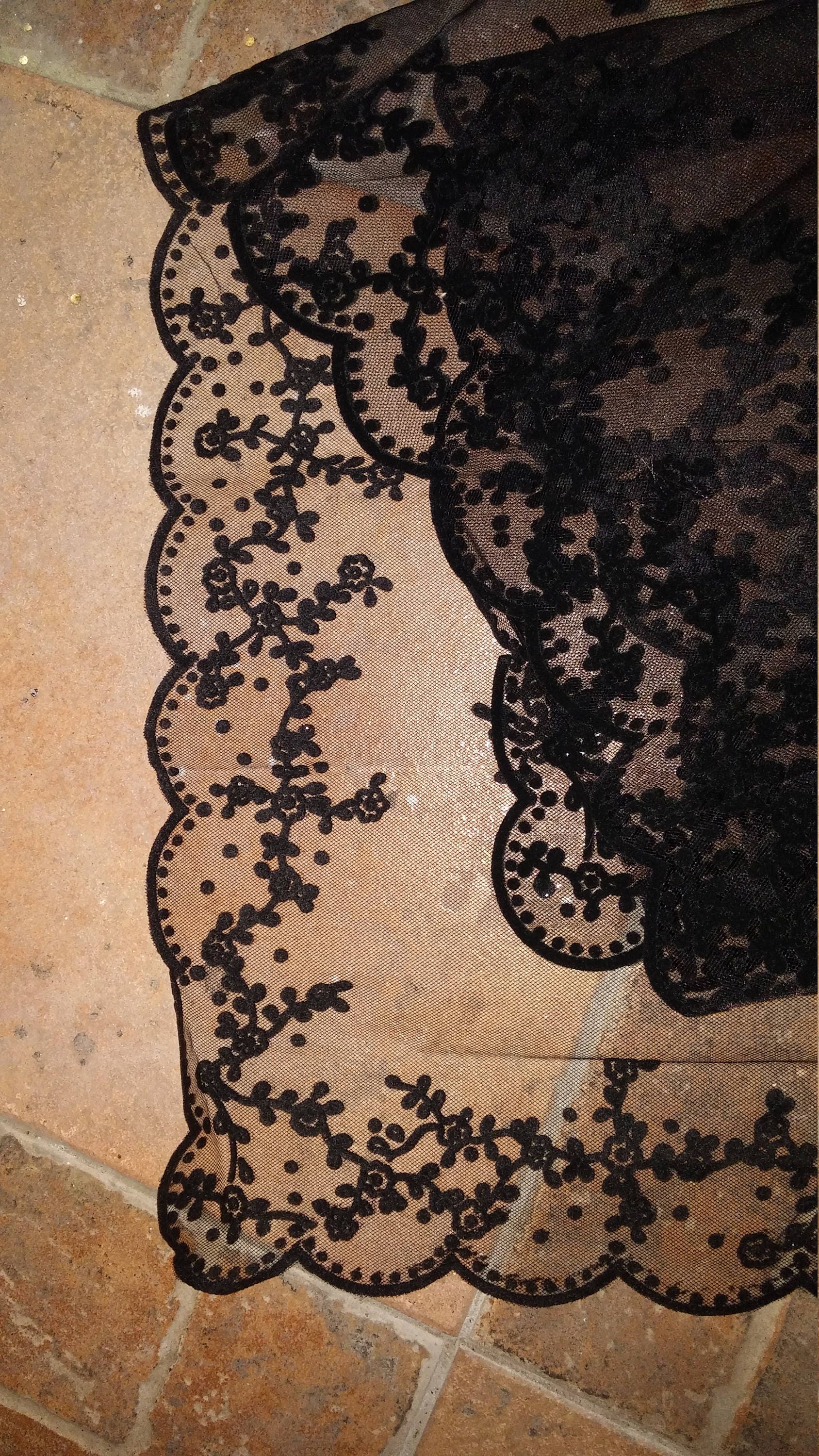 Schwarze Spitze Material Schöne Frieden Aus Schwarze Spitze Material Schöne Frieden Aus von OldiesButGoldiesCro