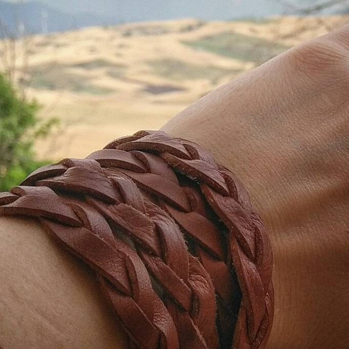 Hand-Geflochtenes Leder-Armband Hand-Geflochtenes Leder-Armband von Oldries