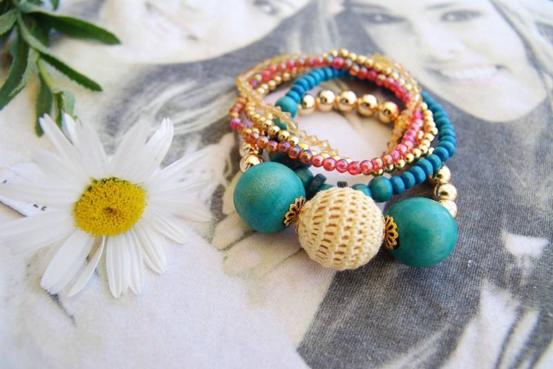Multi Strang Armband Blau Holzperlen Stapelarmband Boho Set Layered Schmuck Türkis Grün Buntes Sommer Multi Strang Armband Blau Holzperlen Stapelarmband Boho Set Layered Schmuck Türkis Grün Buntes Sommer von OleePrettyNecklace
