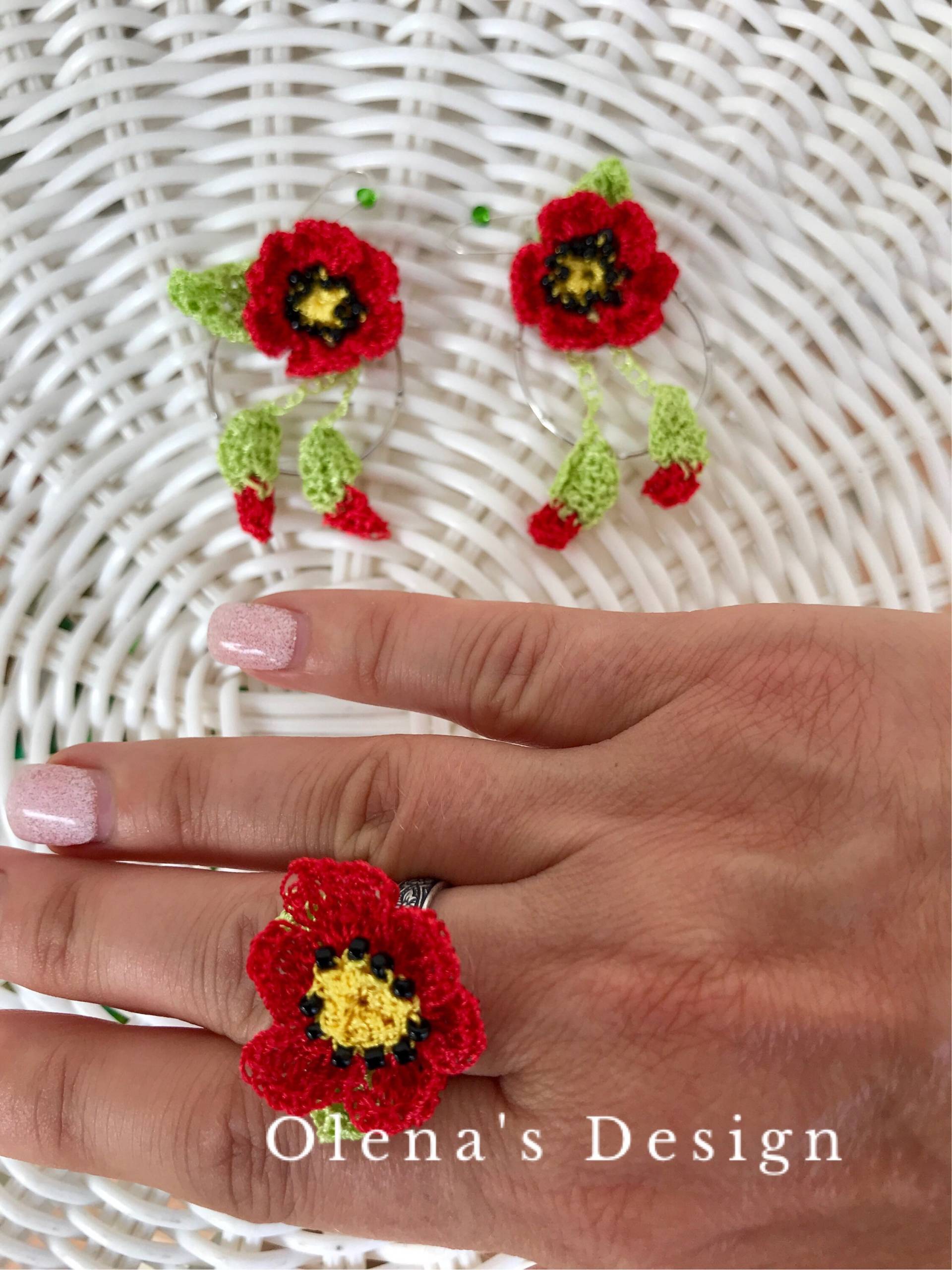 Gehäkelte Ohrringe Set Roter Mohn Blumen Gehäkelt Accessoire Sommer Gehäkelte Ohrringe Set Roter Mohn Blumen Gehäkelt Accessoire Sommer von OlenasDesign