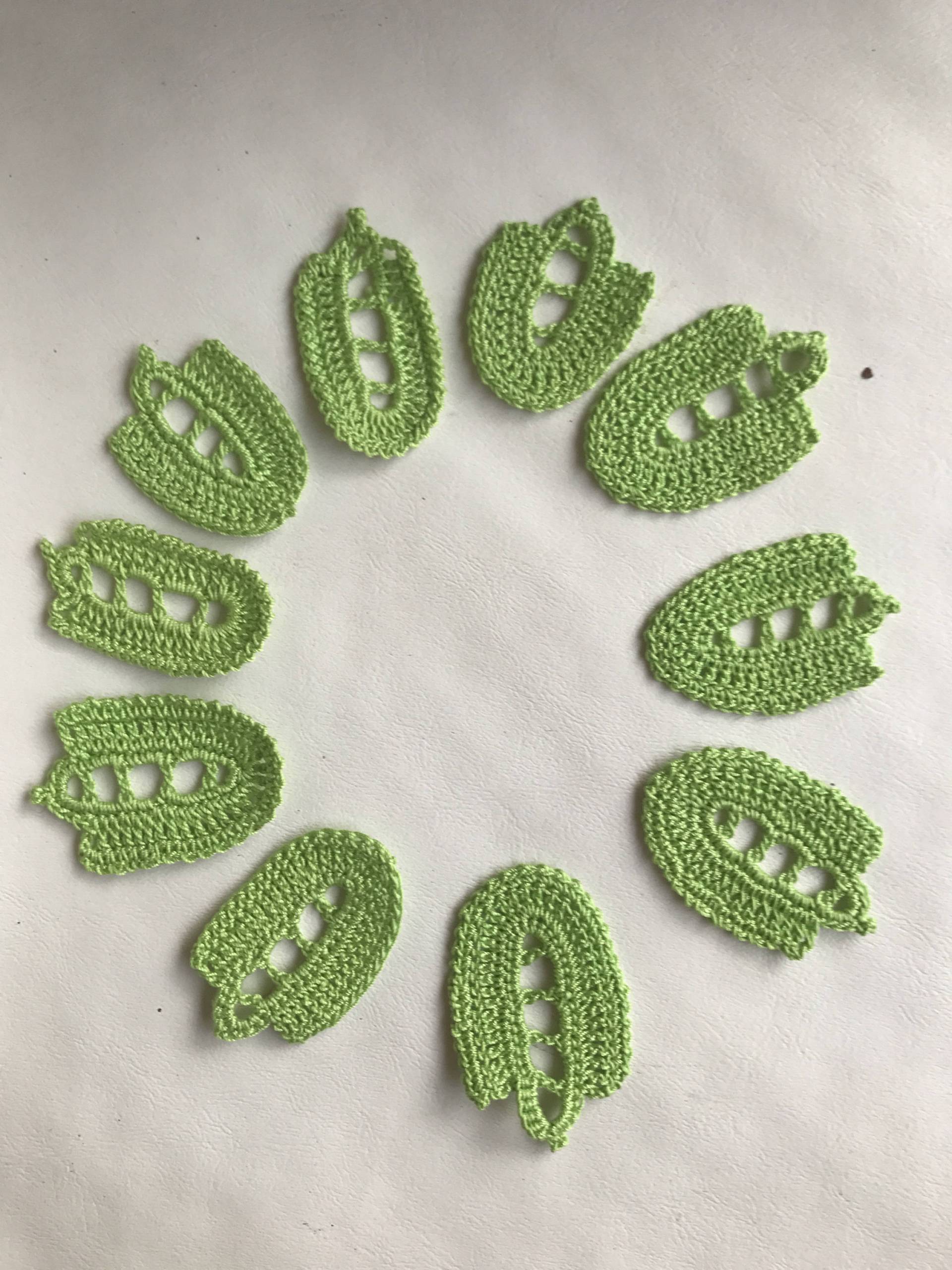 Set Mit 10 Gehäkelten Baumwollfaden Blätter Häkelapplikation Grün Dekomotiv Verschönerung Accessoire Ornamente Bastelbedarf von OlenasDesign