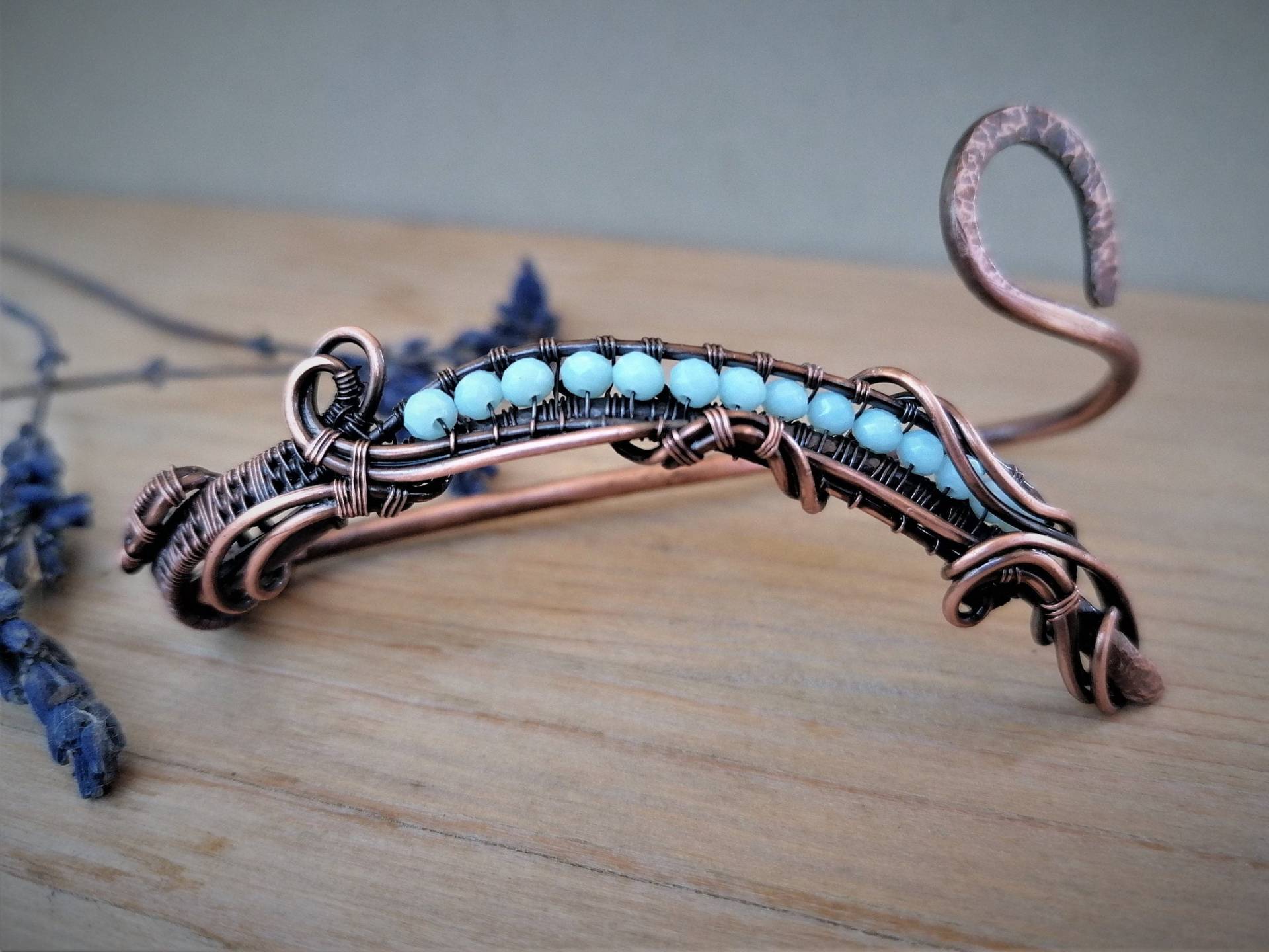 Handmanschette, Handarmband, Handarmband Mit Blauen Kristallen, Kupfer Palme Für Frauen Handmanschette, Handarmband, Handarmband Mit Blauen Kristallen, Kupfer Palme Für Frauen von OlgaGrassJewelry